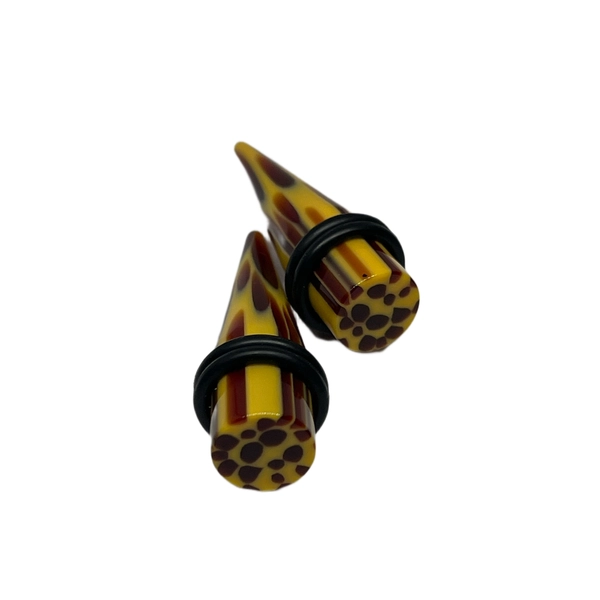 00G Tan Brown Line Short Acrylic Tapers