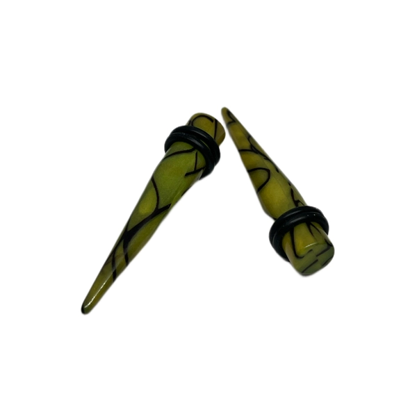 0G Spring Moss Green Faux Marble Short Tapers