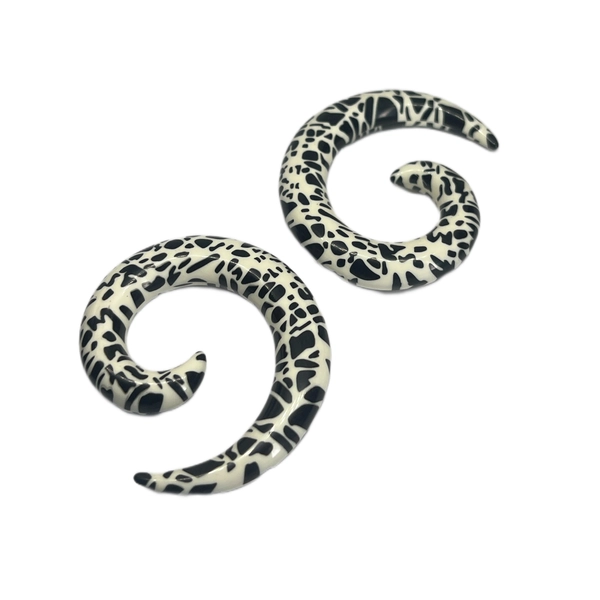 0G White with Black Pattern Acrylic Spiral Hangers