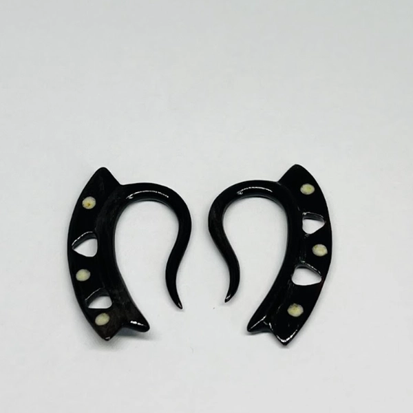 10G Indigenous Buffalo Horn Dotted Hangers