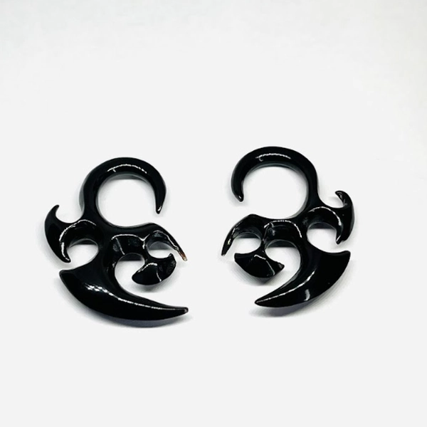 10G Indigenous Circular Buffalo Horn Hangers