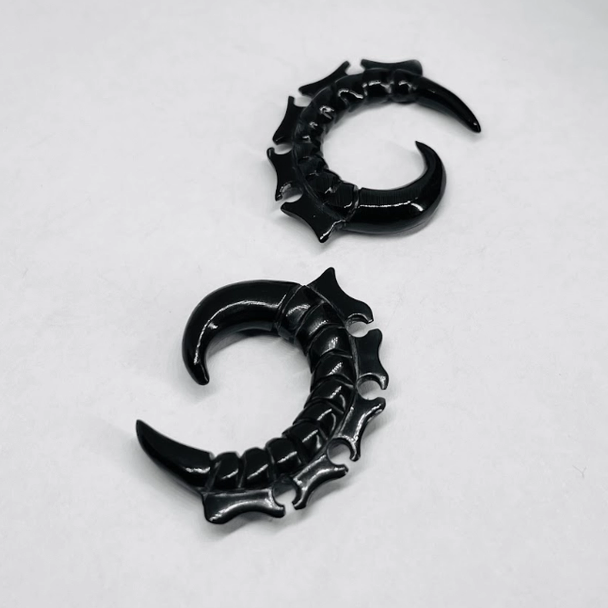 2G Buffalo Horn Indigenous Spiral Hangers