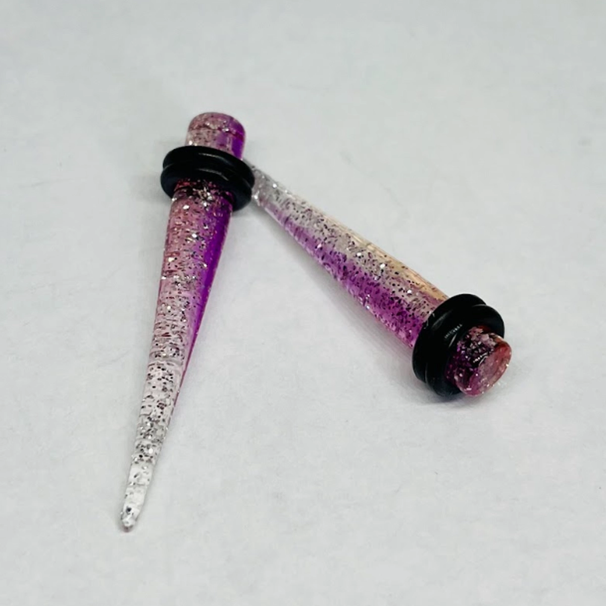 2G Clear_Purple Halftone Glitter Long Acrylic Tapers