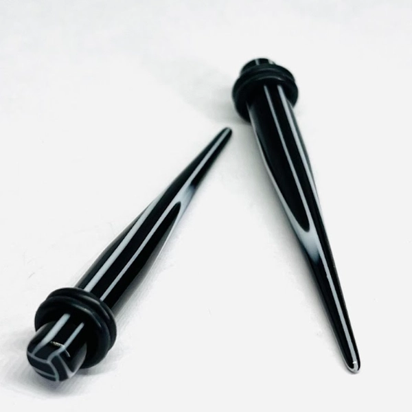 2g Black_White Stripe Long Acrylic Tapers