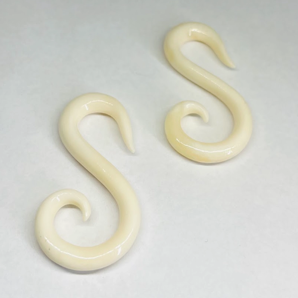 4G Bone S-Shaped Hangers