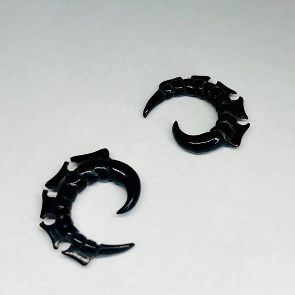 6G Indigenous Horn Circular Hangers