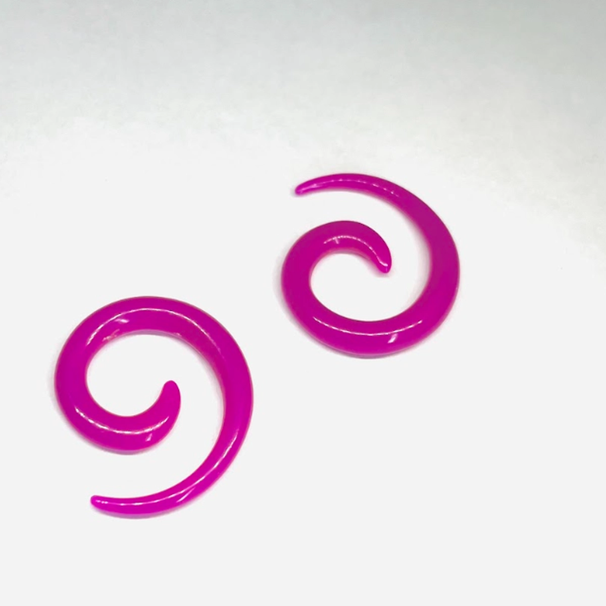 6G Small Purple Acrylic Spiral Hangers