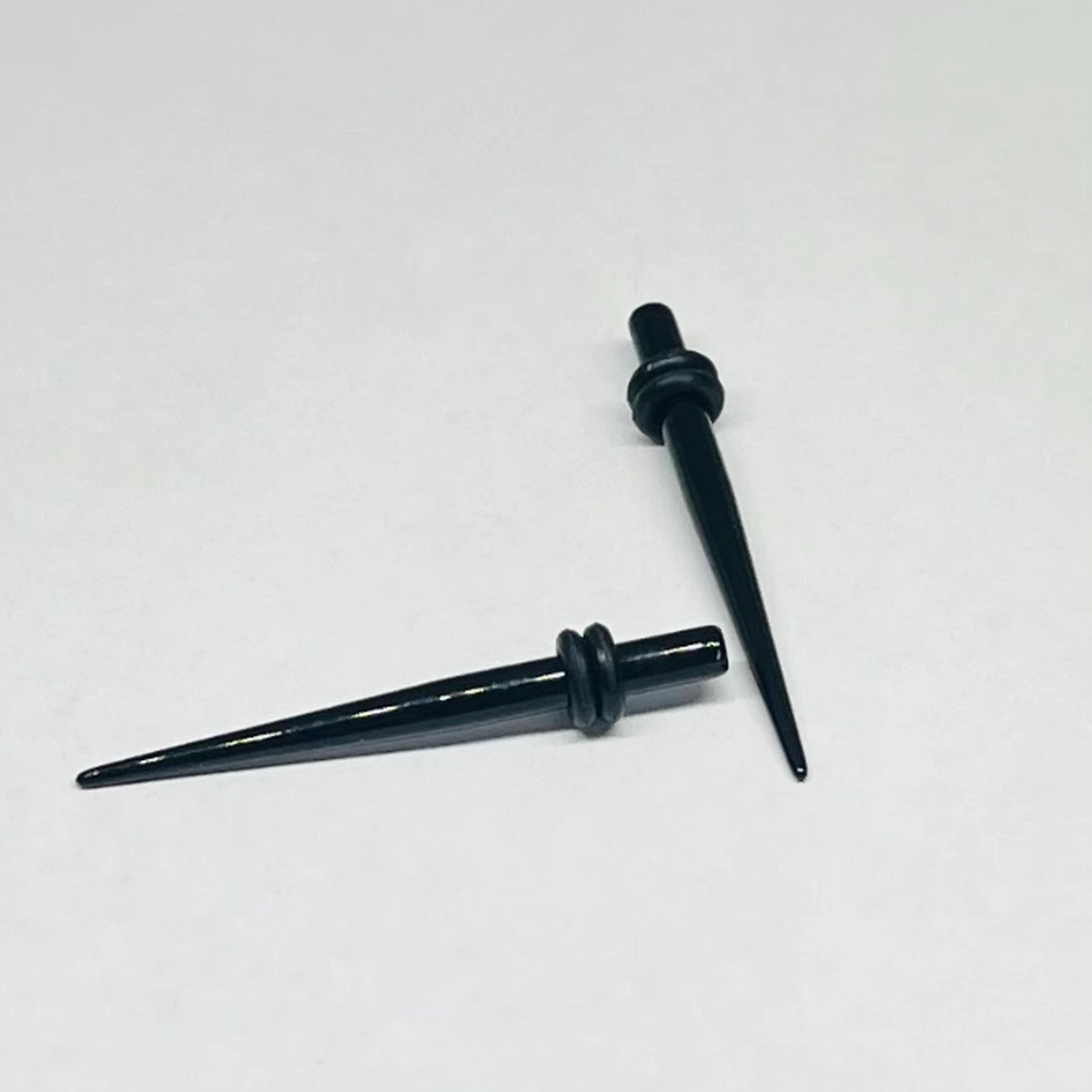 8G Black Medium Acrylic Tapers